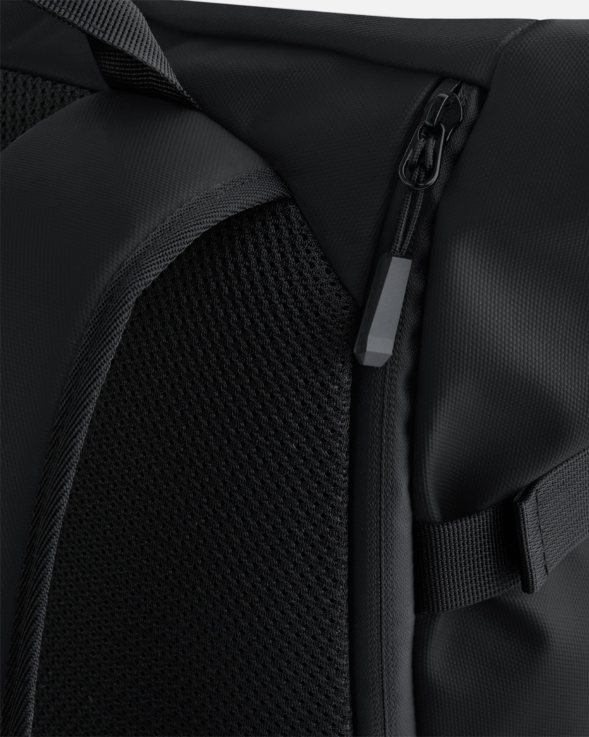 Moderner Rolltop Rucksack von VIVID