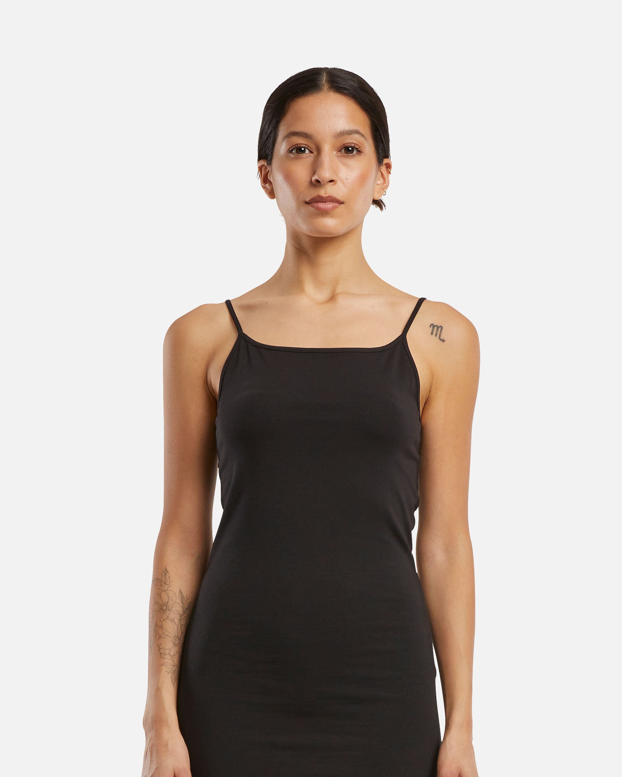 Schlankes Damen Kleid von VIVID