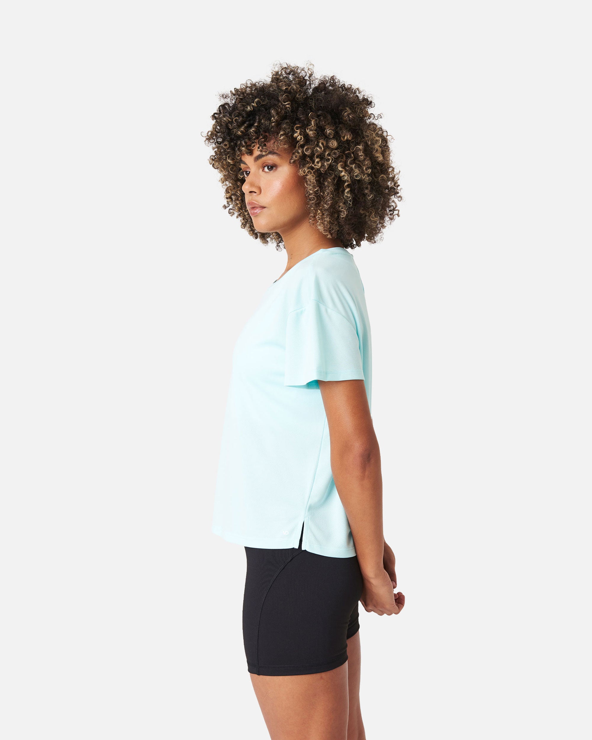 Damen Sport T-Shirt mit offenen Rückendetail von VIVID