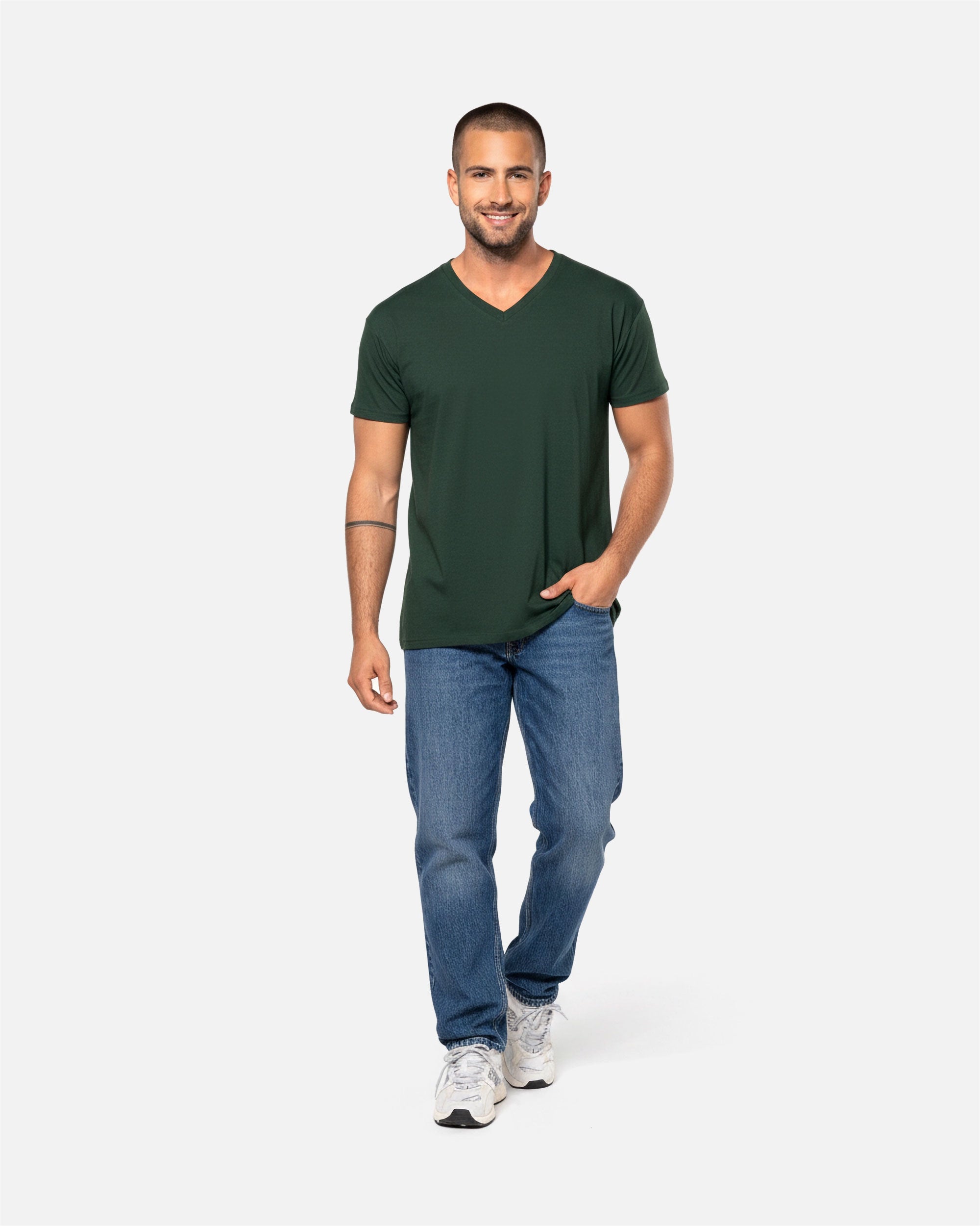 Leichtes Herren Basic T-Shirt mit V-Ausschnitt von VIVID
