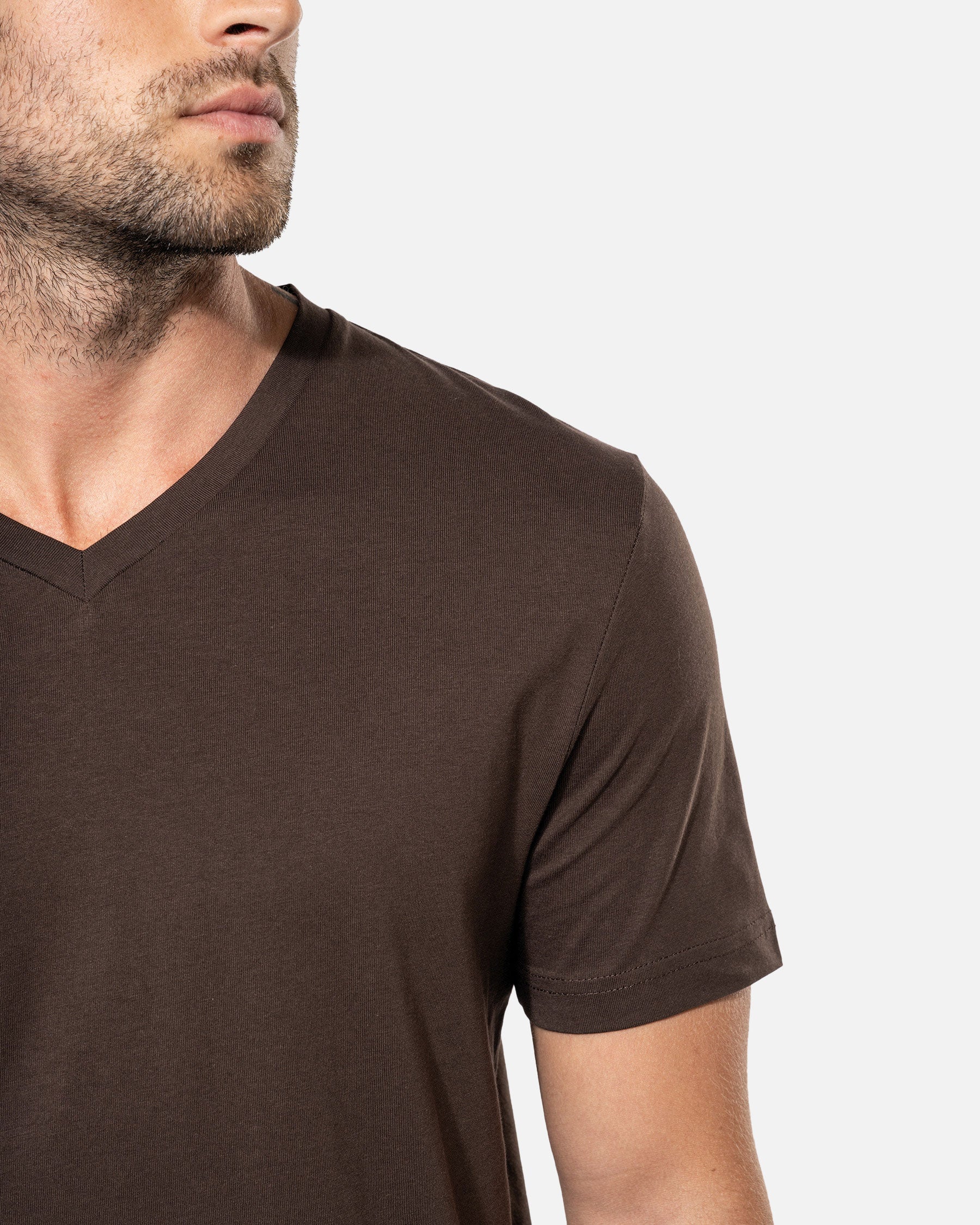 Klassisches Herren Basic T-Shirt mit V-Ausschnitt von VIVID