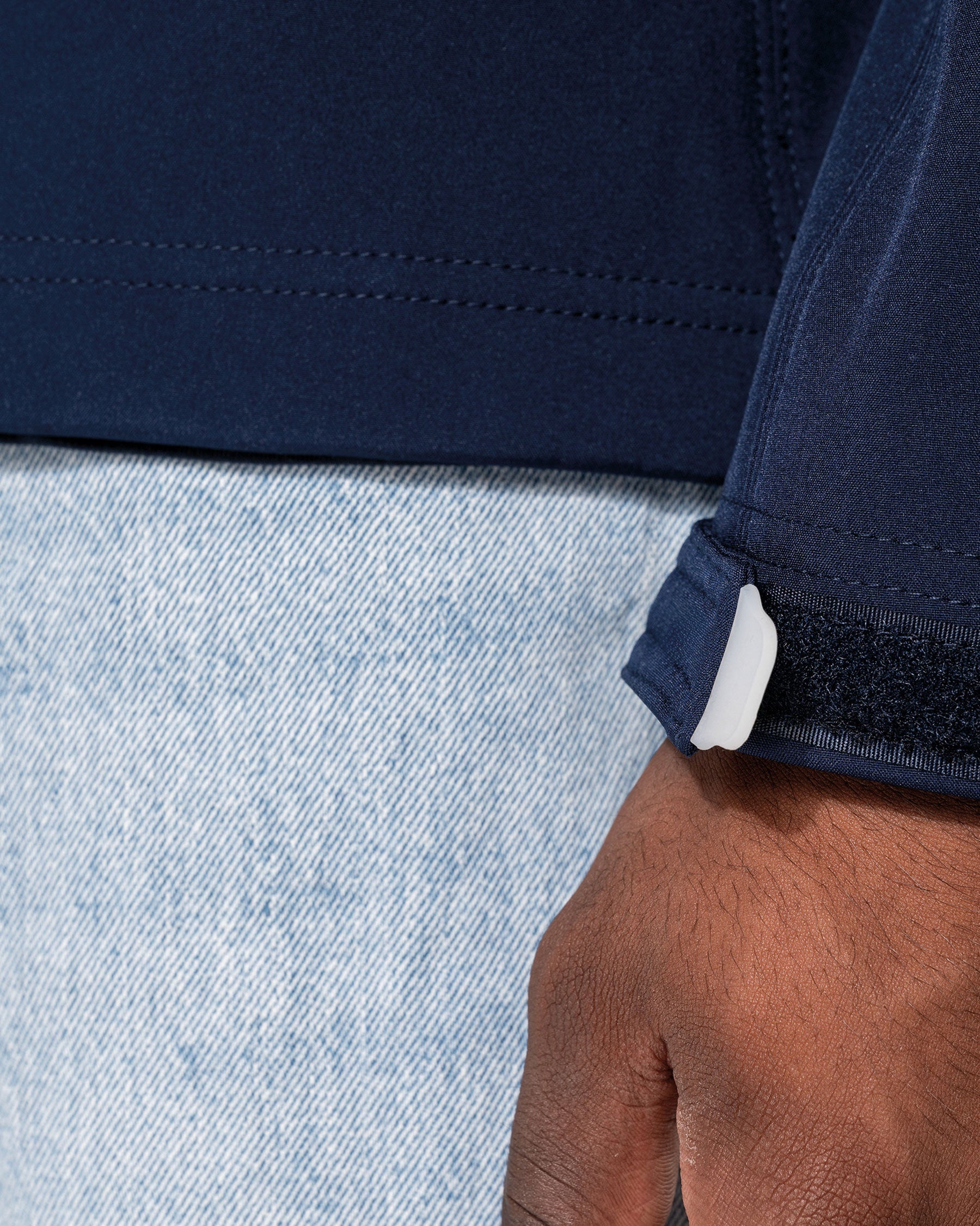 Herren Softshell Jacke mit abnehmbarer Kapuze von VIVID