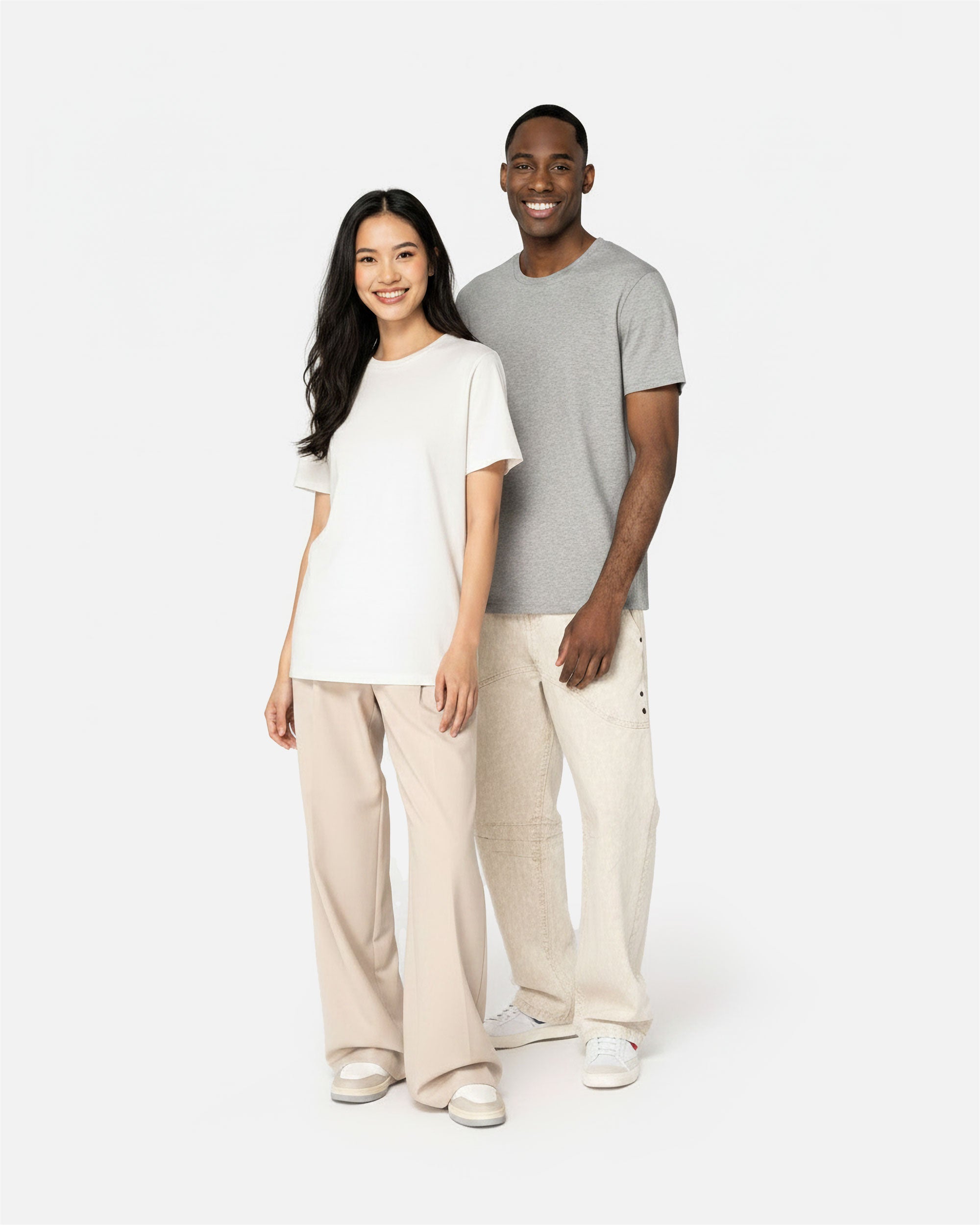 Klassisches Unisex Basic T-Shirt von VIVID