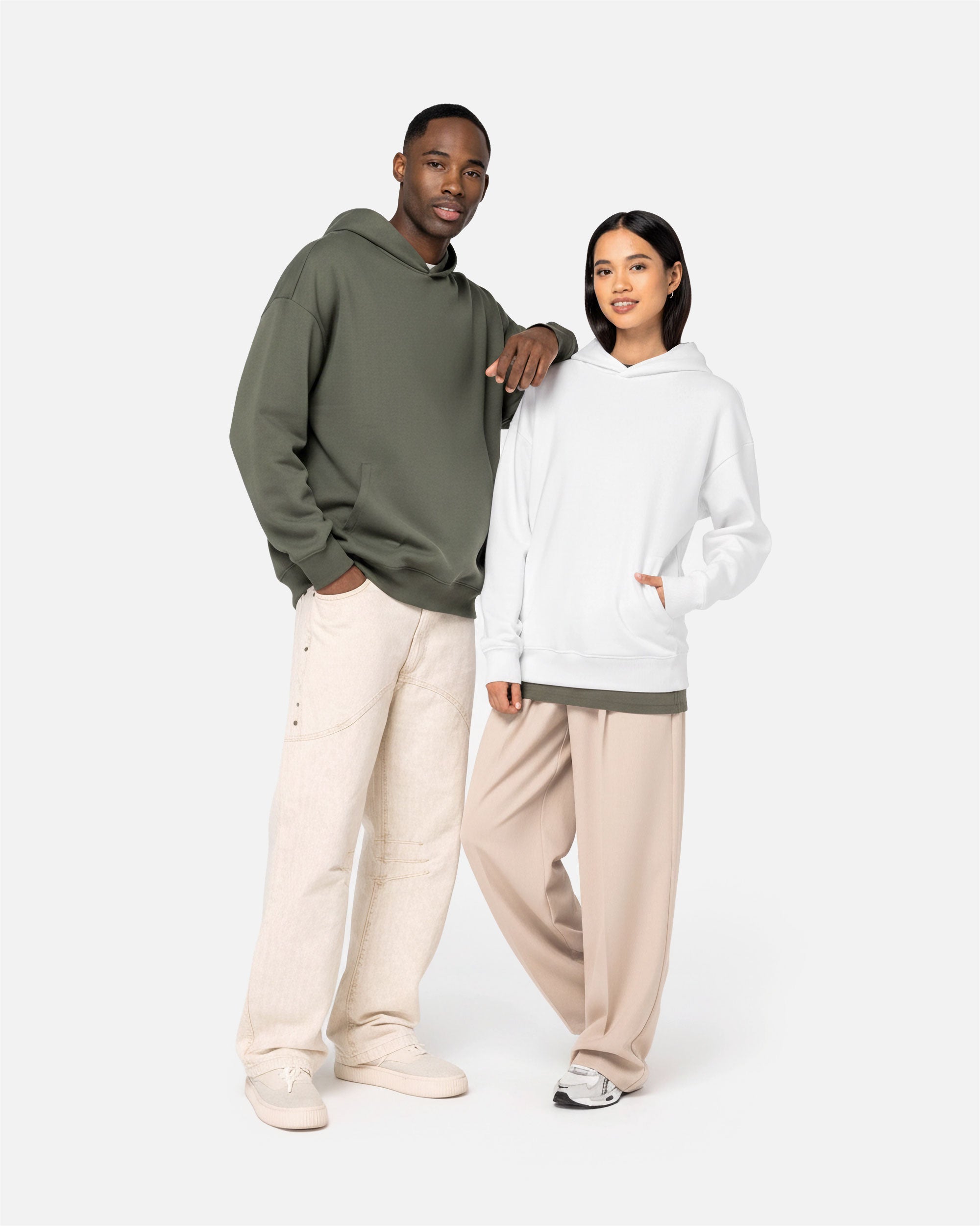 Übergroßes Unisex Kapuzensweatshirt von VIVID