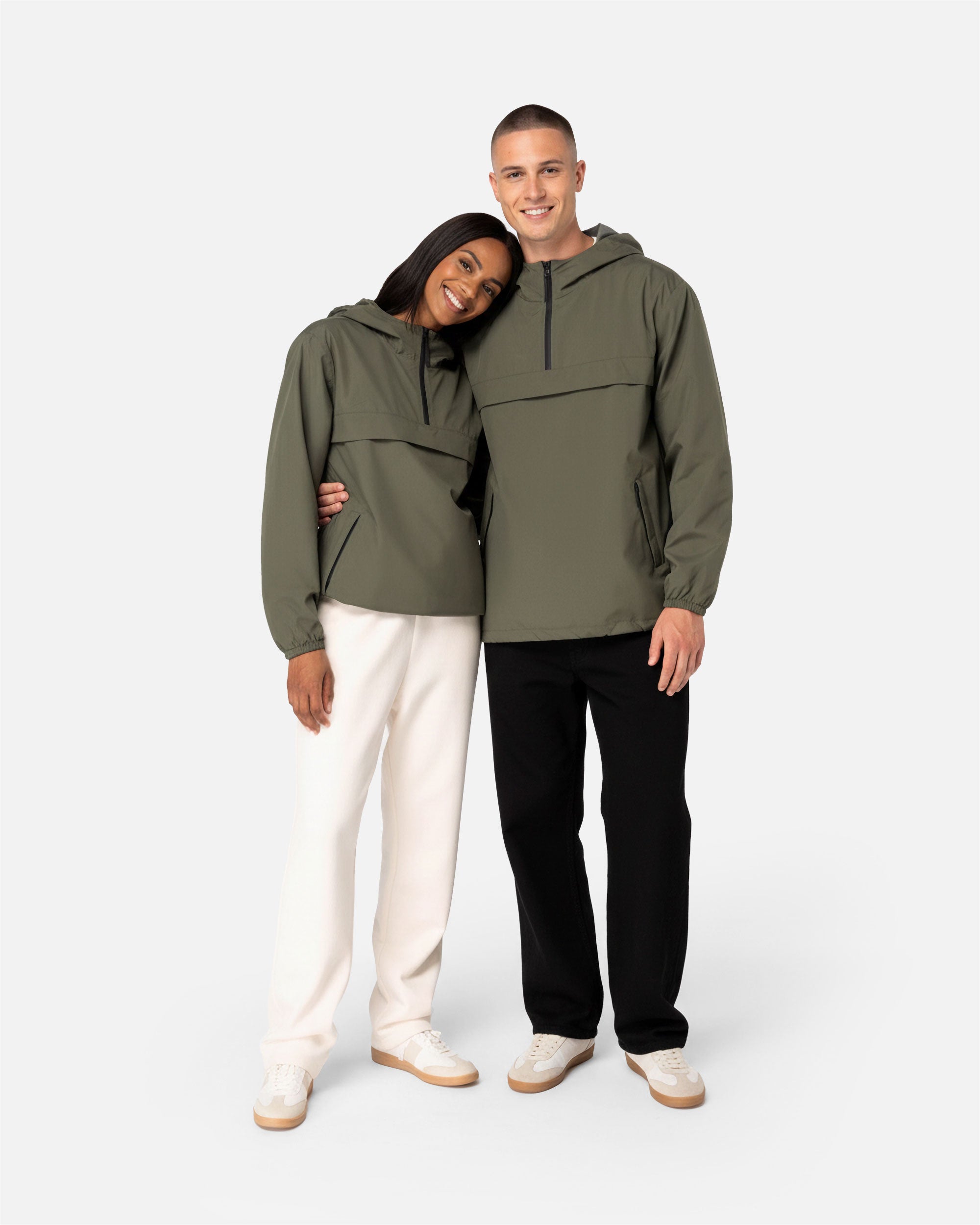 Wasserdichte Unisex Windjacke mit Kapuze von VIVID