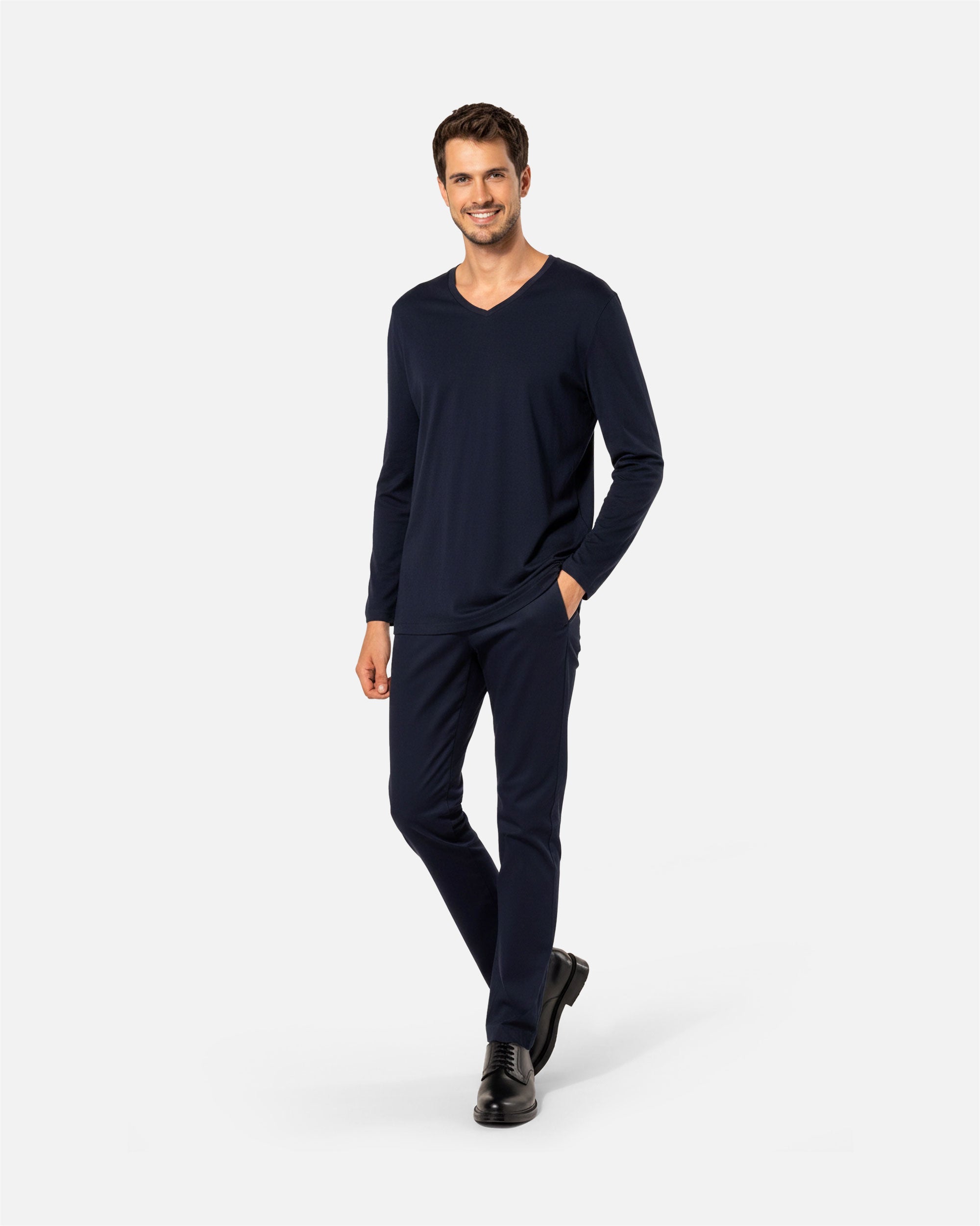 Herren Supima Langarmshirt mit V-Ausschnitt von VIVID