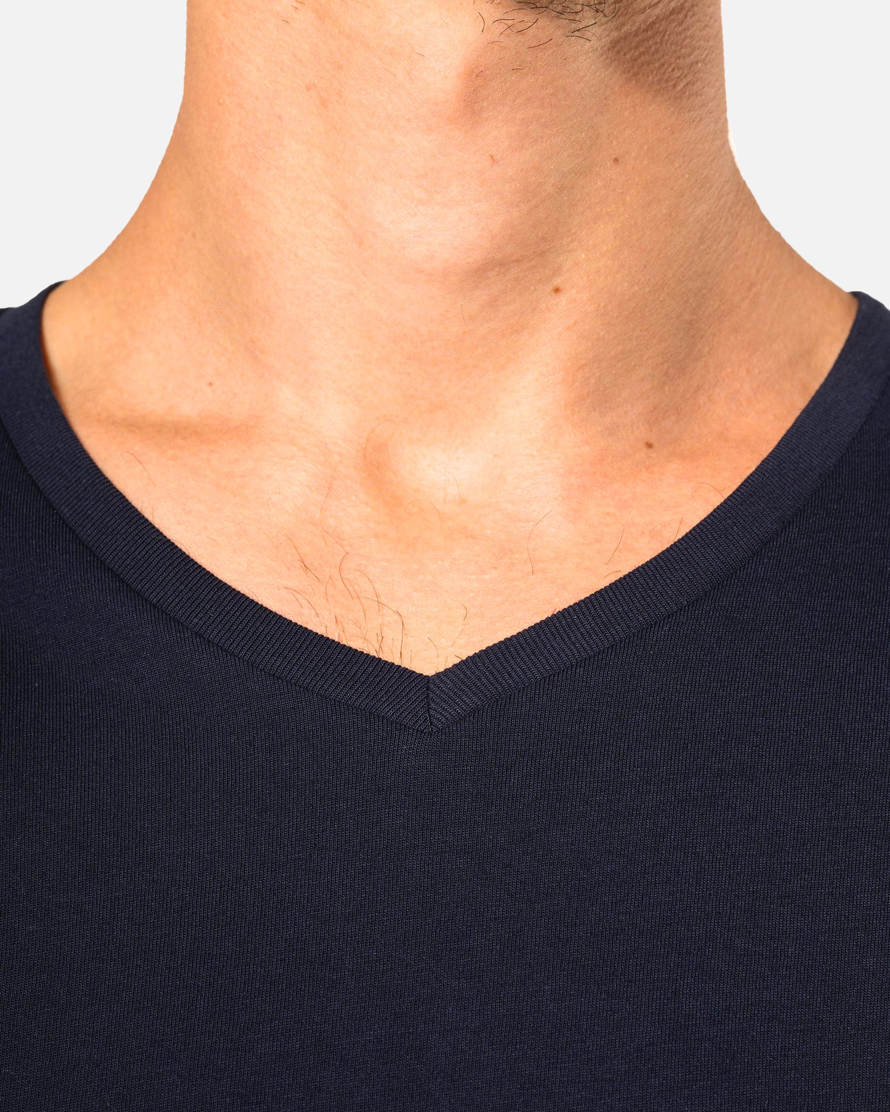 Herren Supima Langarmshirt mit V-Ausschnitt von VIVID