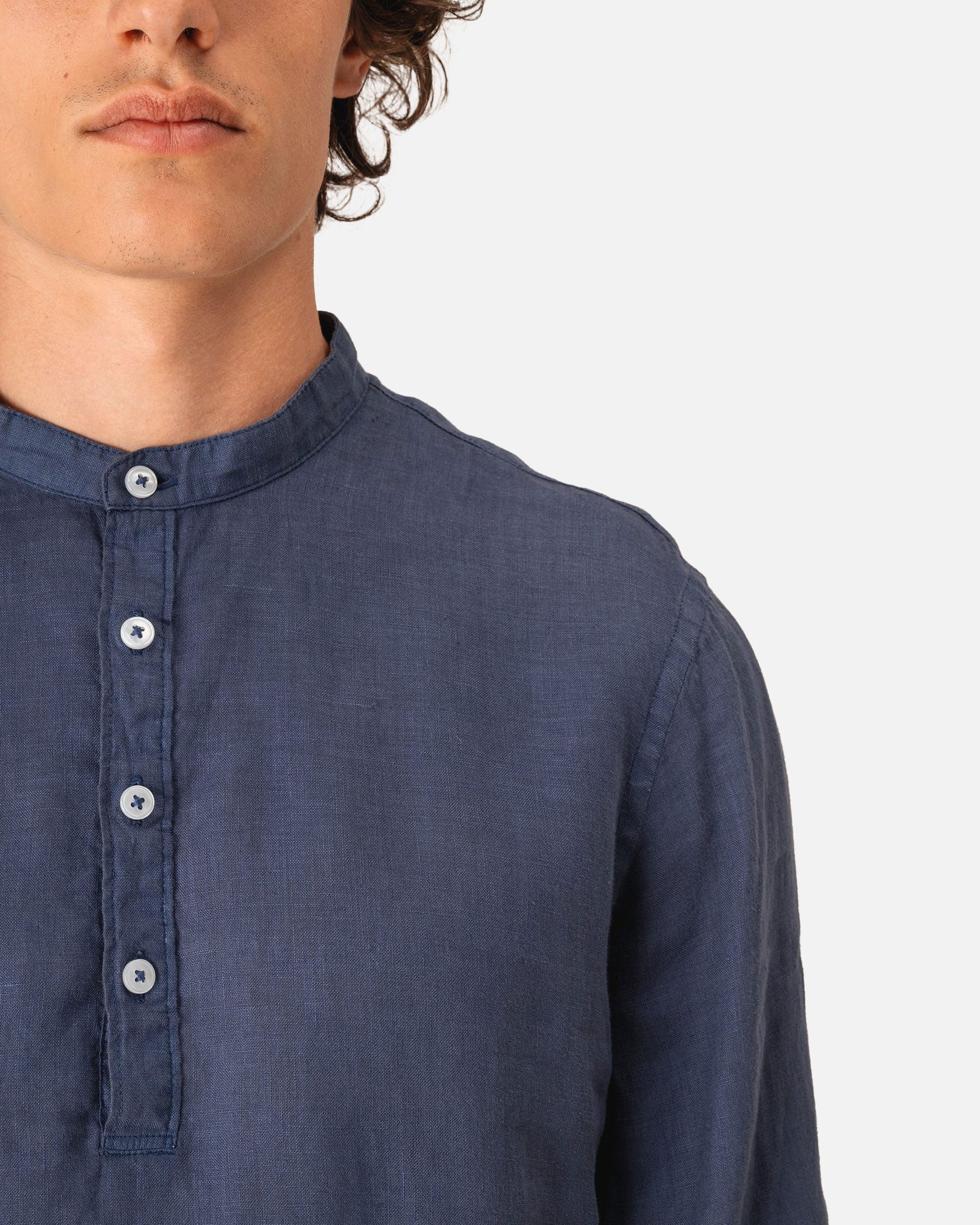 Ausgewaschenes Herren Leinenhemd von VIVID