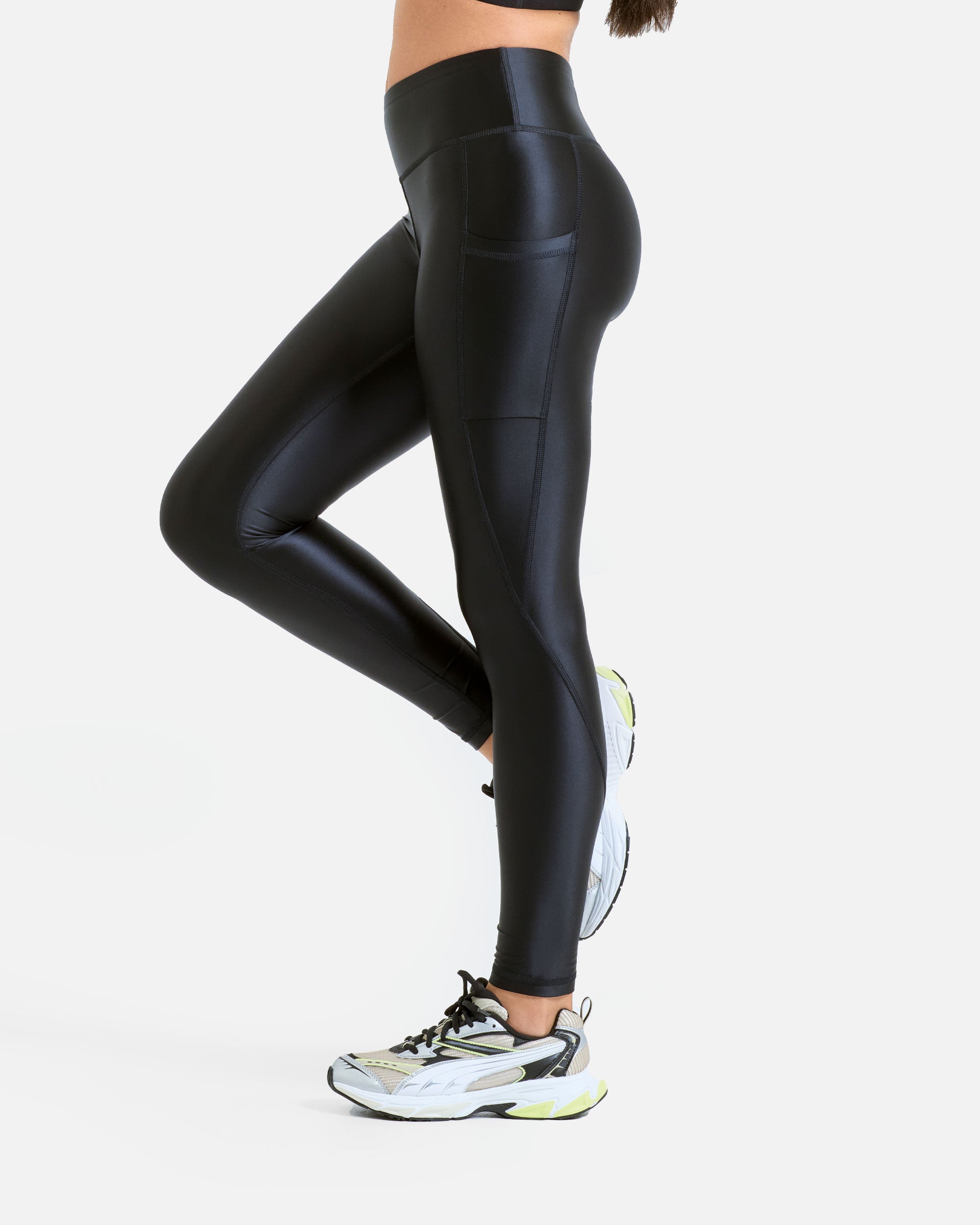 Damen Hochglanz Pocket Leggings Black von VIVID