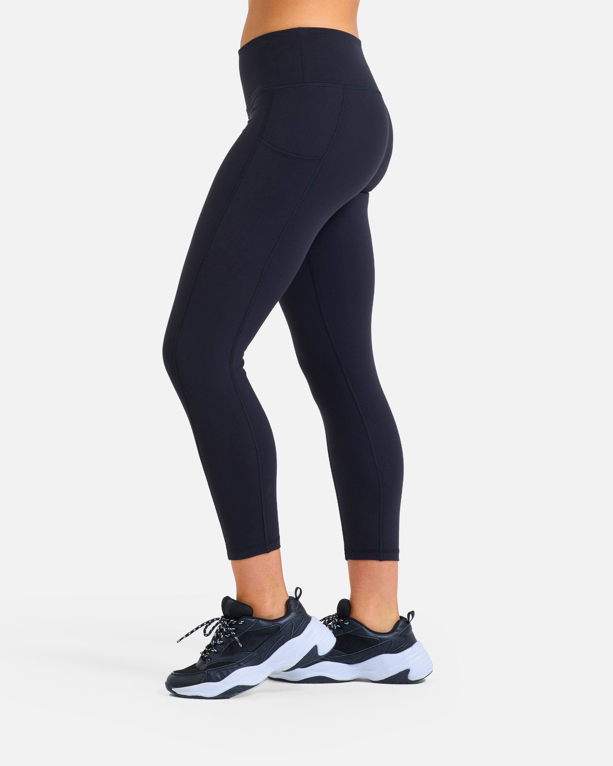 Damen 7/8 Pocket Leggings Black von VIVID