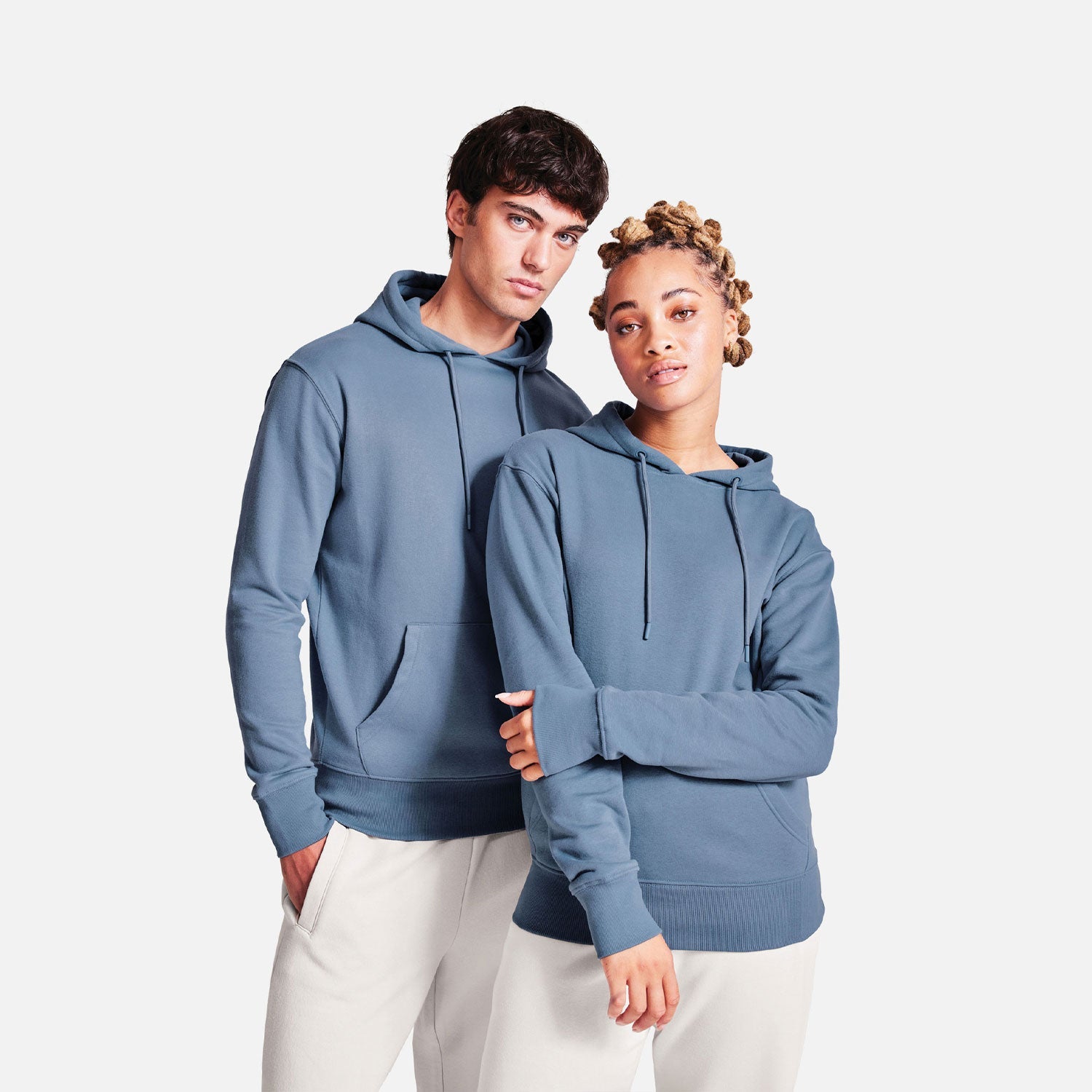 Unisex Pullover Kollektion von VIVID