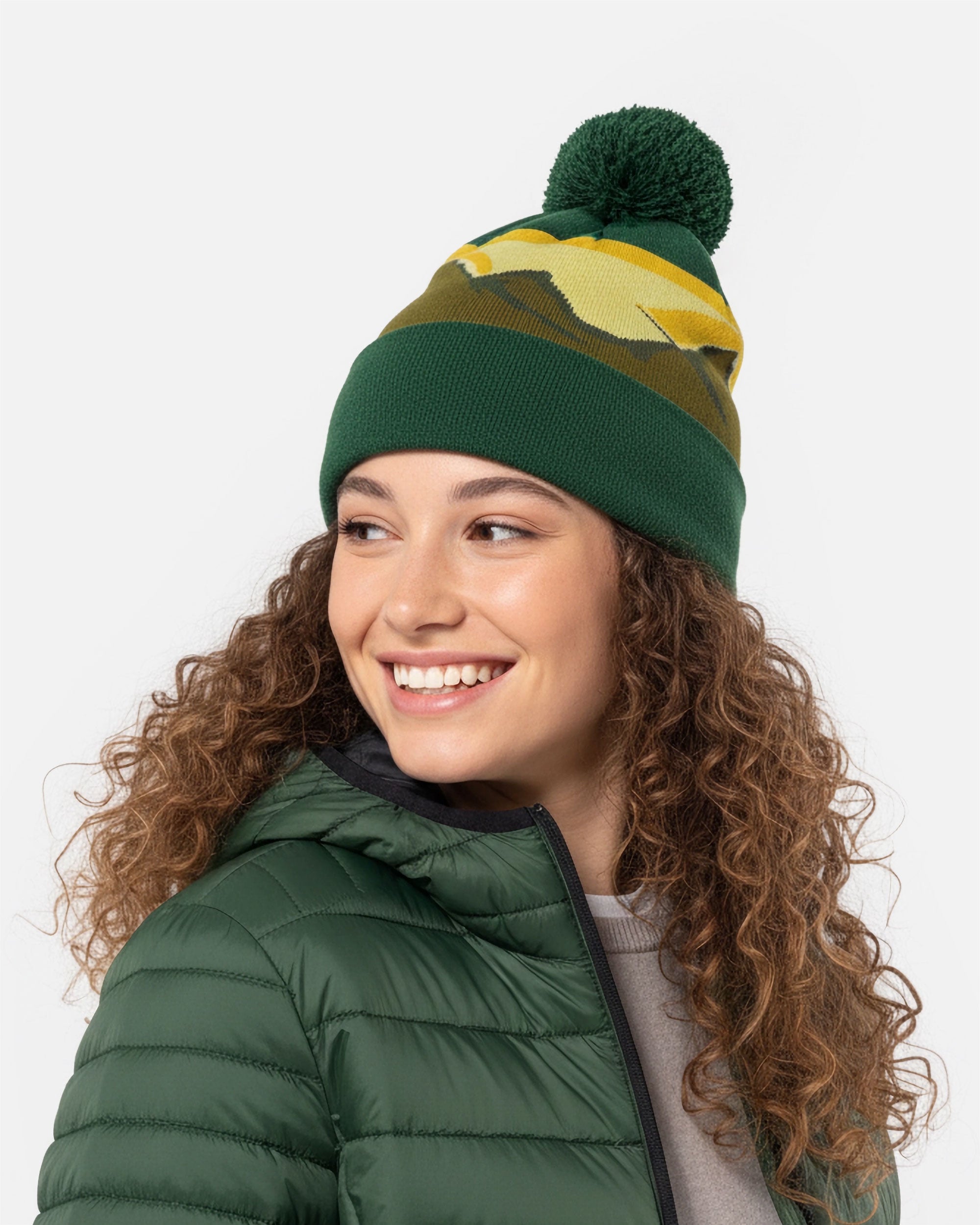 Bergmuster Mütze mit Bommel von VIVID