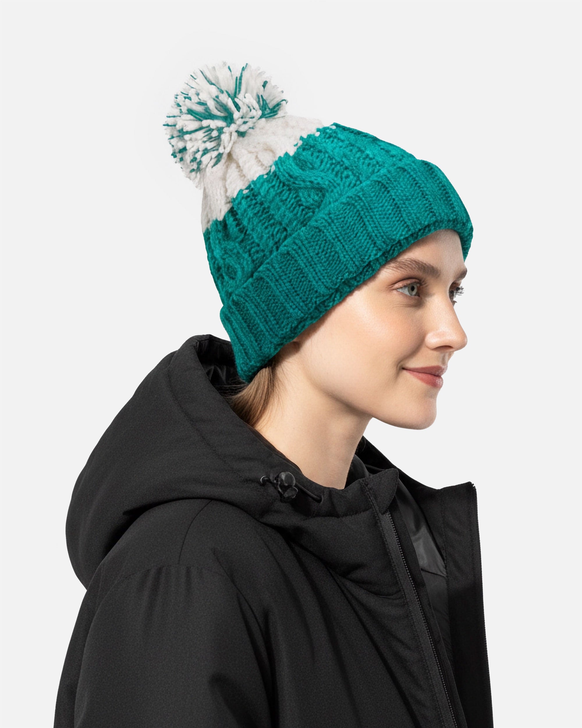 Zweifarbige Mütze mit Bommel von VIVID