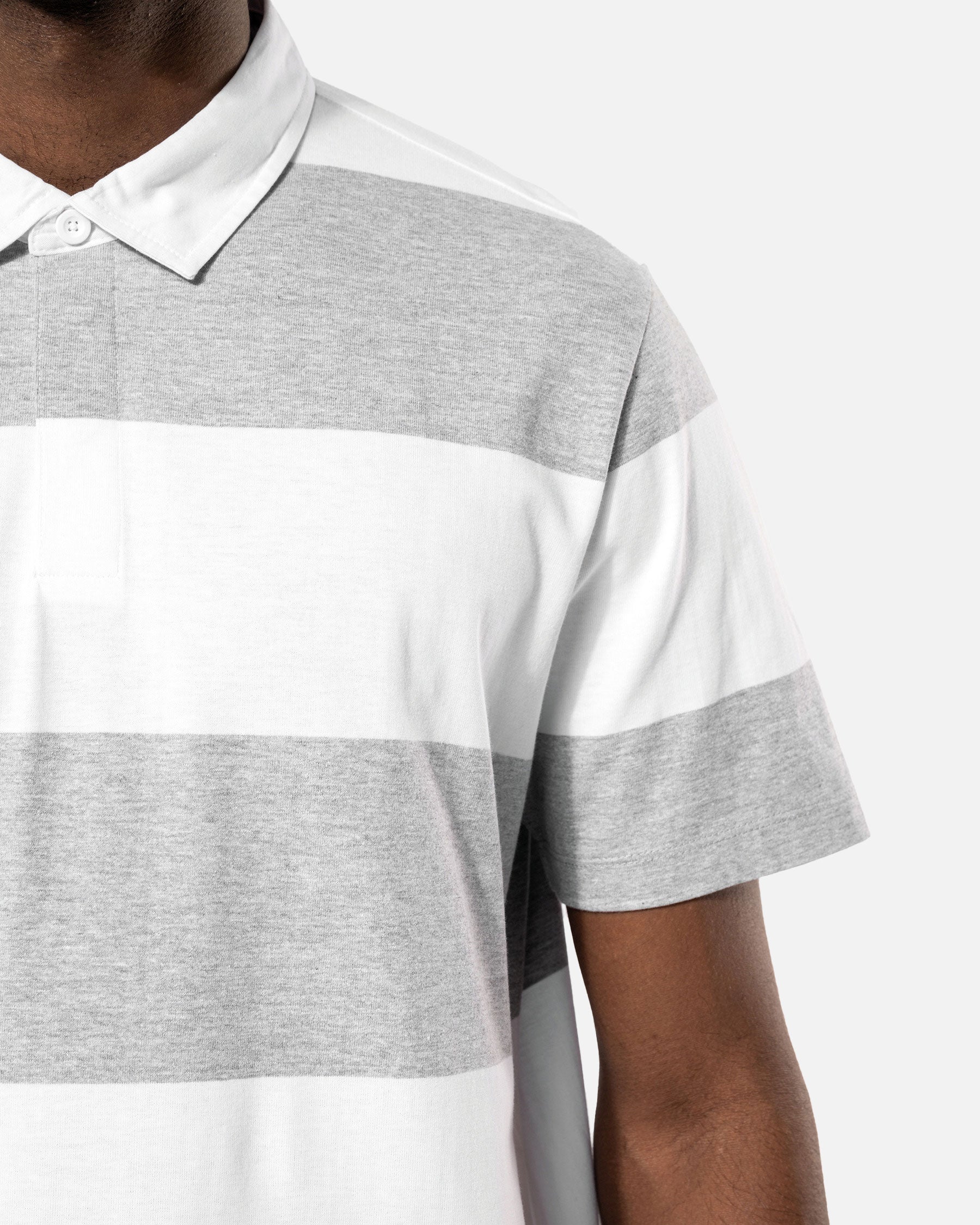 Gestreiftes Unisex Polo T-Shirt von VIVID