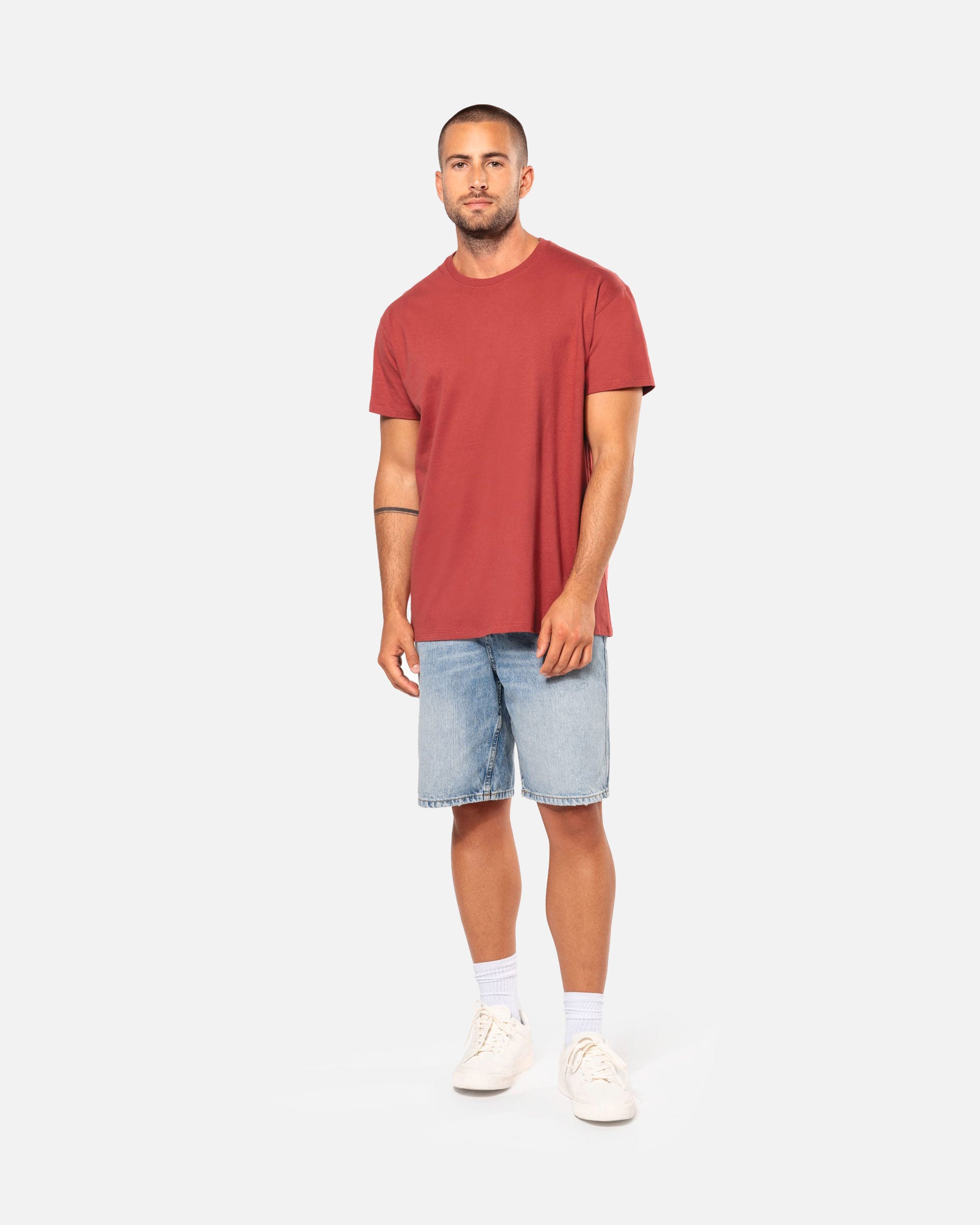 Klassisches Herren T-Shirt