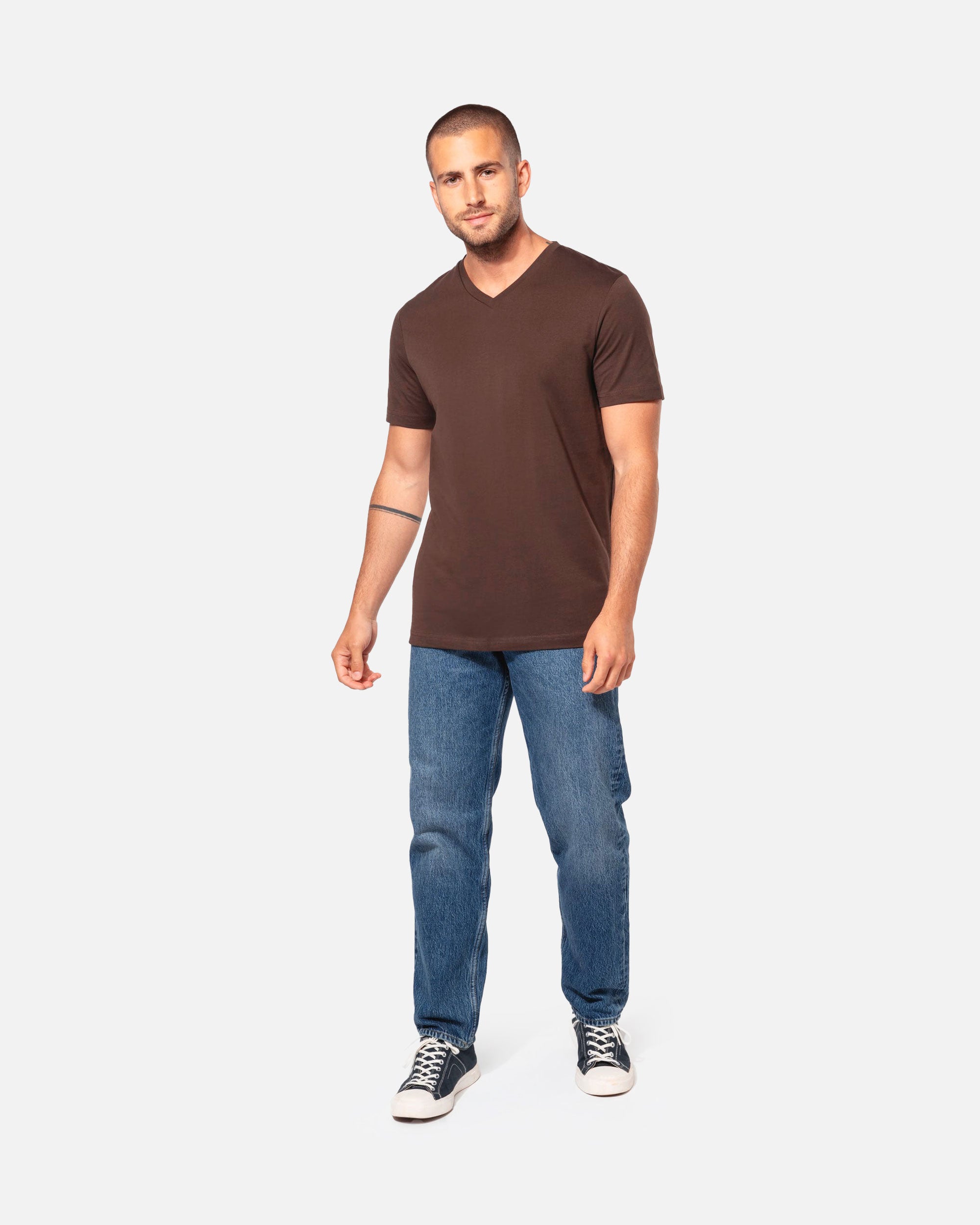 Klassisches Herren Basic T-Shirt mit V-Ausschnitt von VIVID