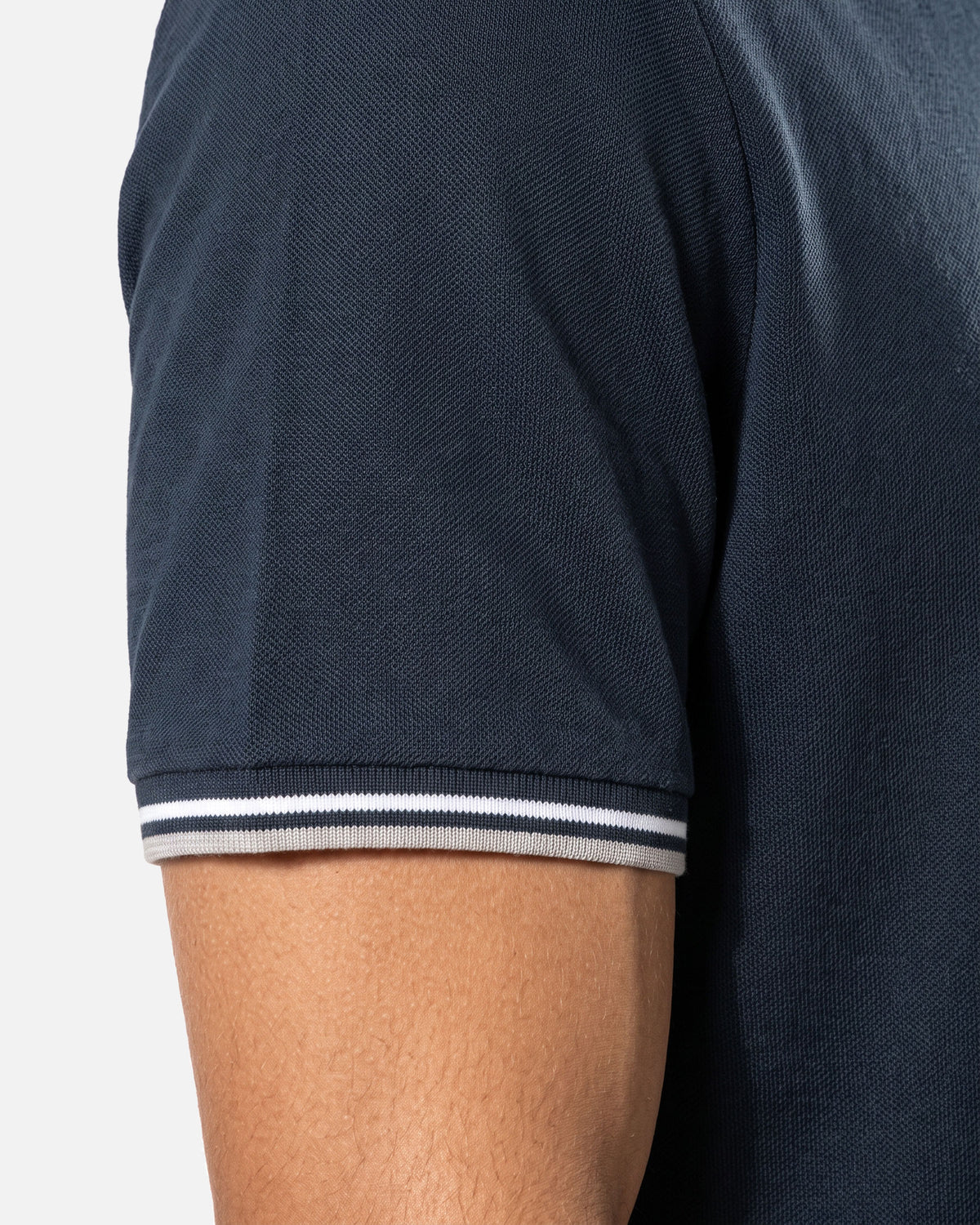 Herren Piqué T-Shirt mit V-Ausschnitt von VIVID