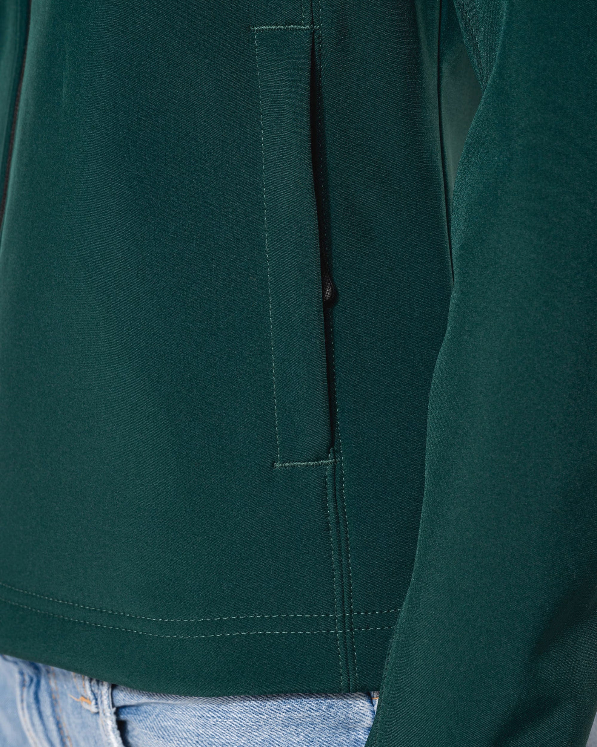 Damen Softshell Jacke mit abnehmbarer Kapuze von VIVID