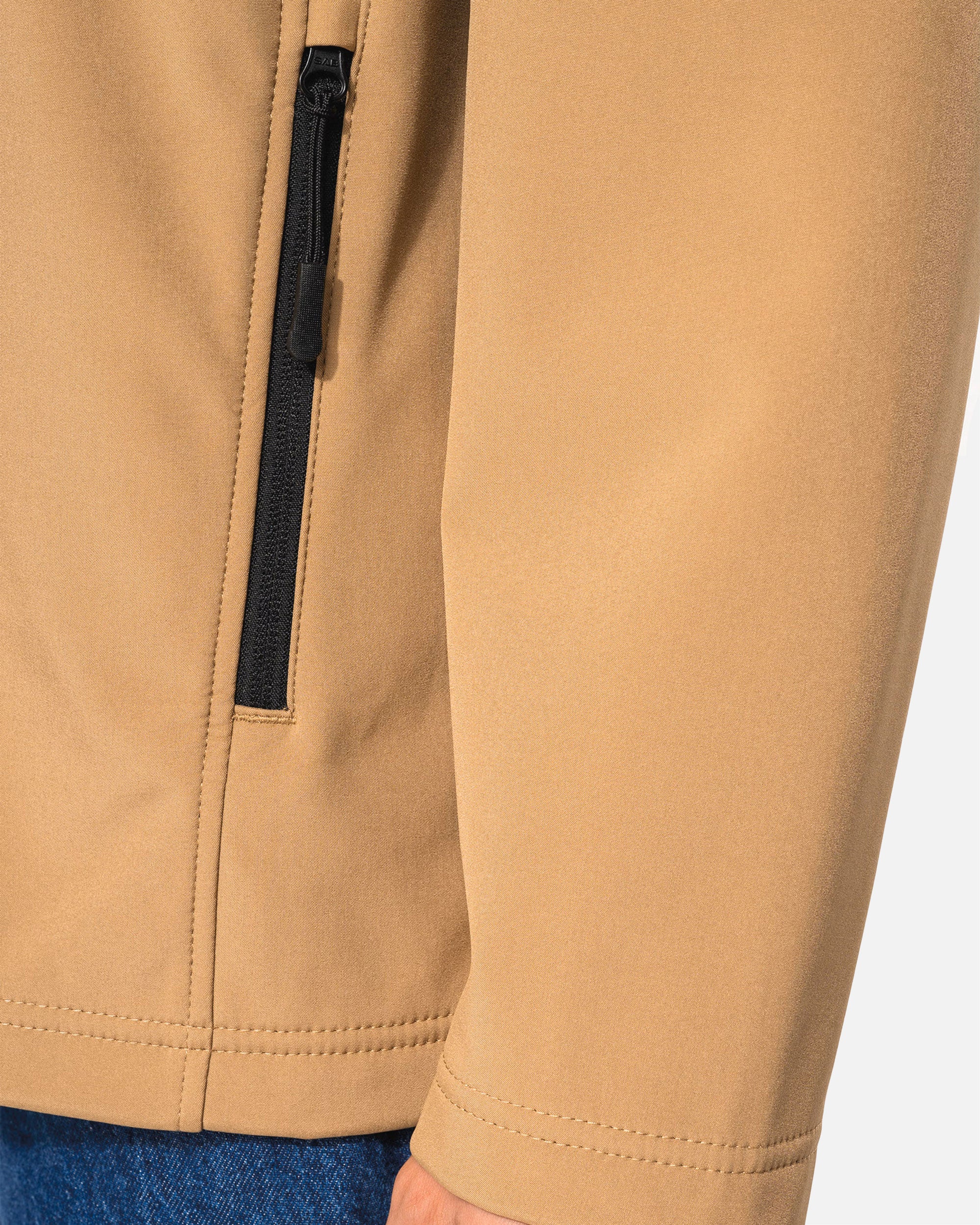 Unisex Softshell Jacke mit abnehmbarer Kapuze und Ärmeln von VIVID