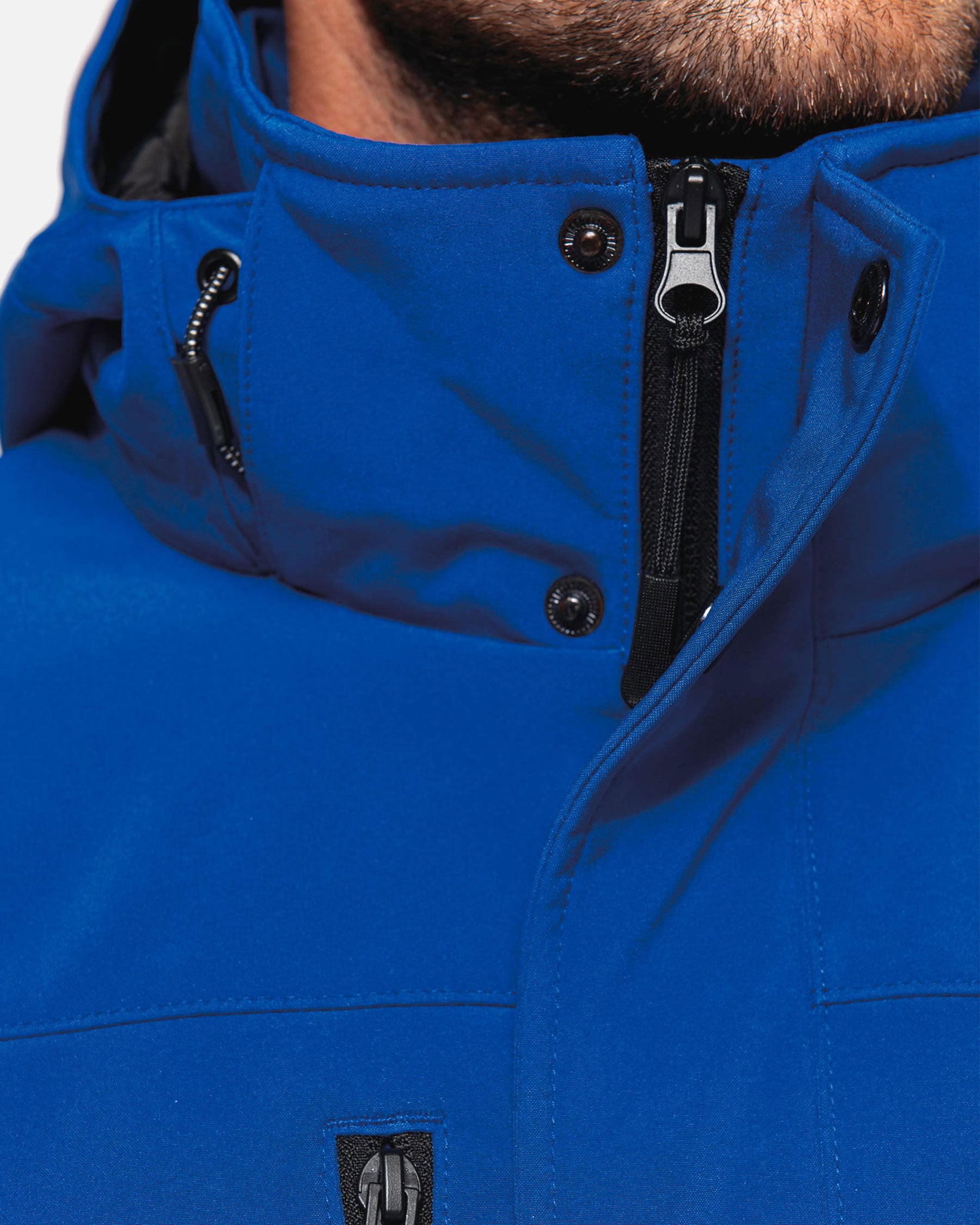 Herren Softshell Jacke 2.0 mit abnehmbarer Kapuze von VIVID