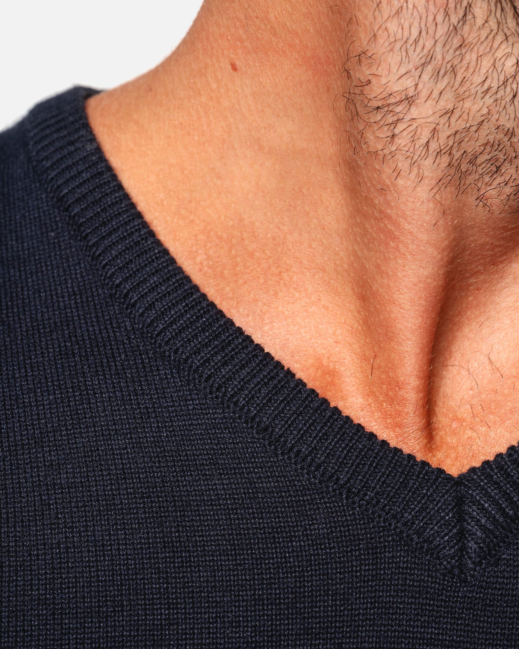 Herren Pullover mit V-Ausschnitt 2.0 von VIVID