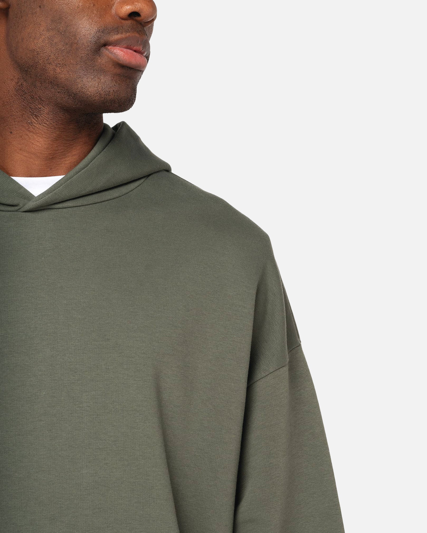 Übergroßes Unisex Kapuzensweatshirt von VIVID