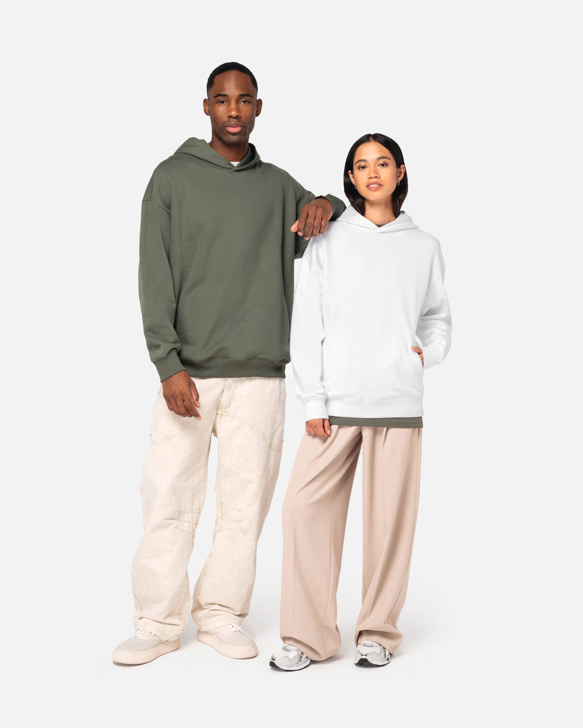 Übergroßes Unisex Kapuzensweatshirt von VIVID