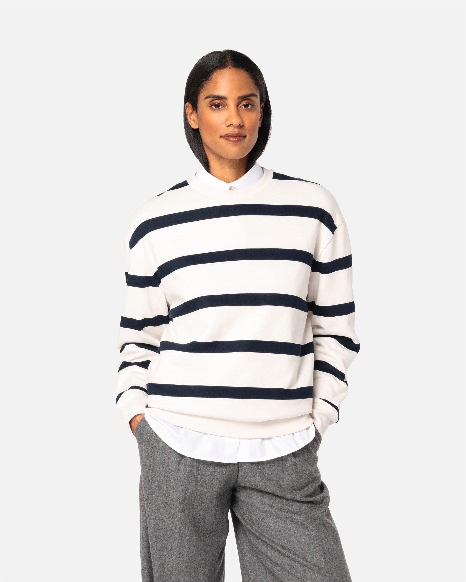 Unisex Sweatshirt mit Marinestreifen Ivory-Navy Blue Stripes von VIVID