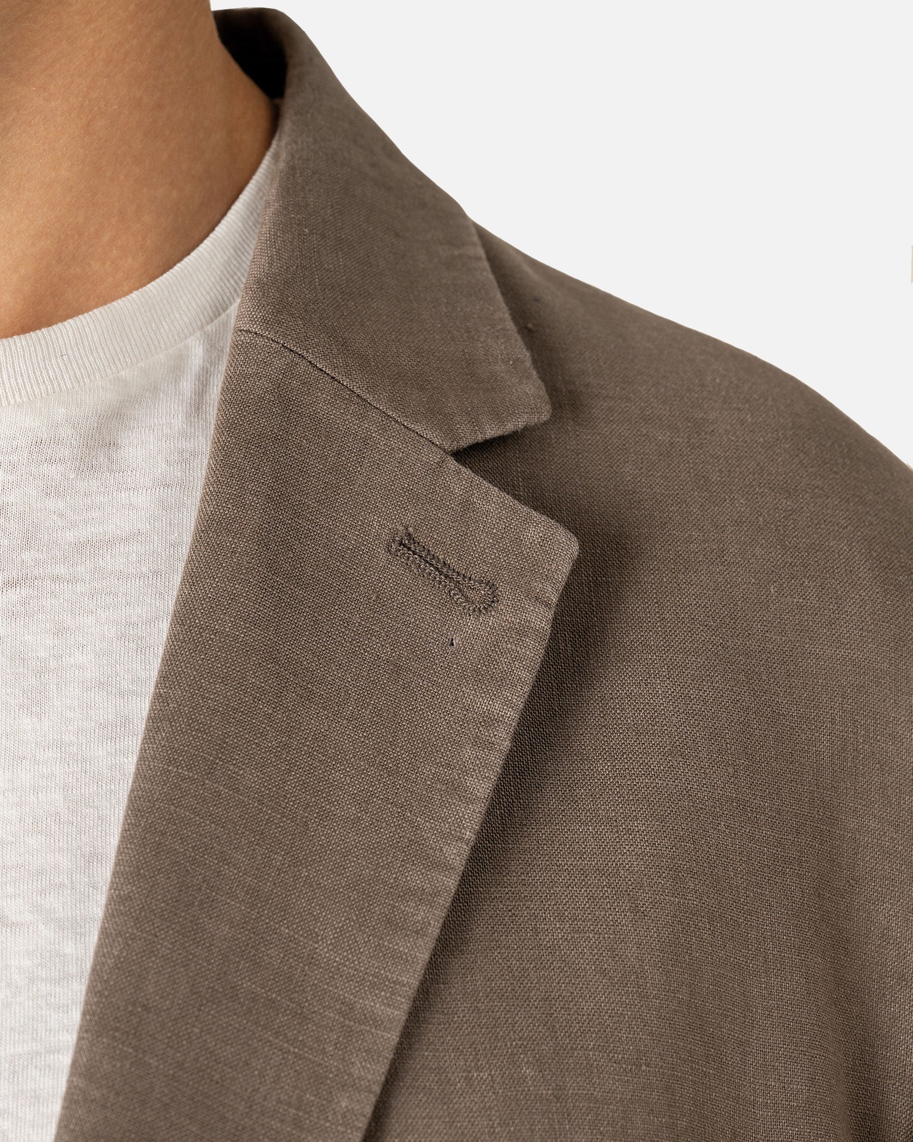 Herren-Blazer aus verwaschenem Leinen von VIVID