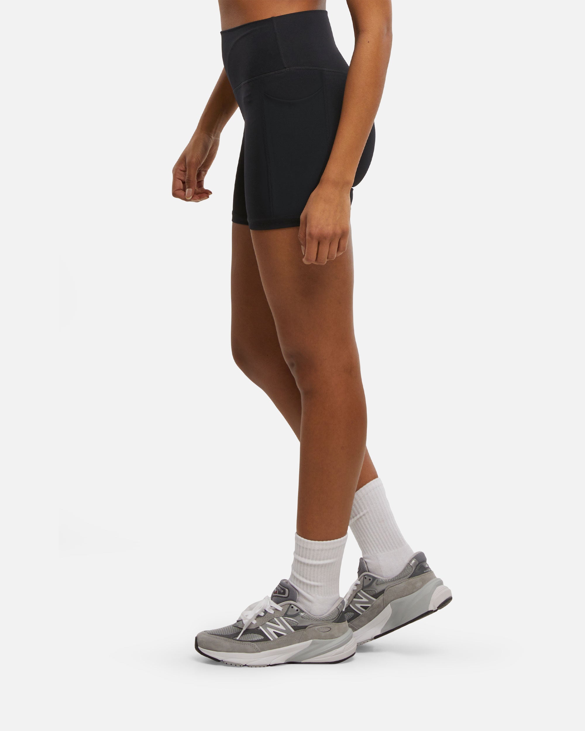 Damen Core Pocket Sport Shorts von VIVID