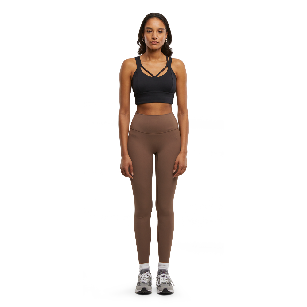 Sportoutfits für Damen und Herren von VIVID